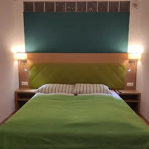 Apartment Vintage