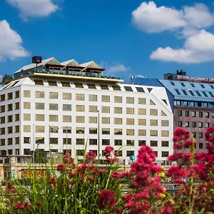 Radisson Red Hotel, **** Wien