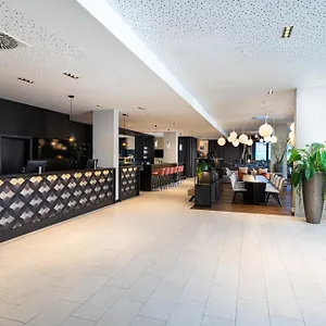 4* מלון Leonardo Hauptbahnhof