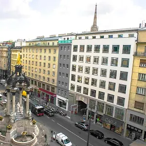 Living Hoher Markt Апартаменты