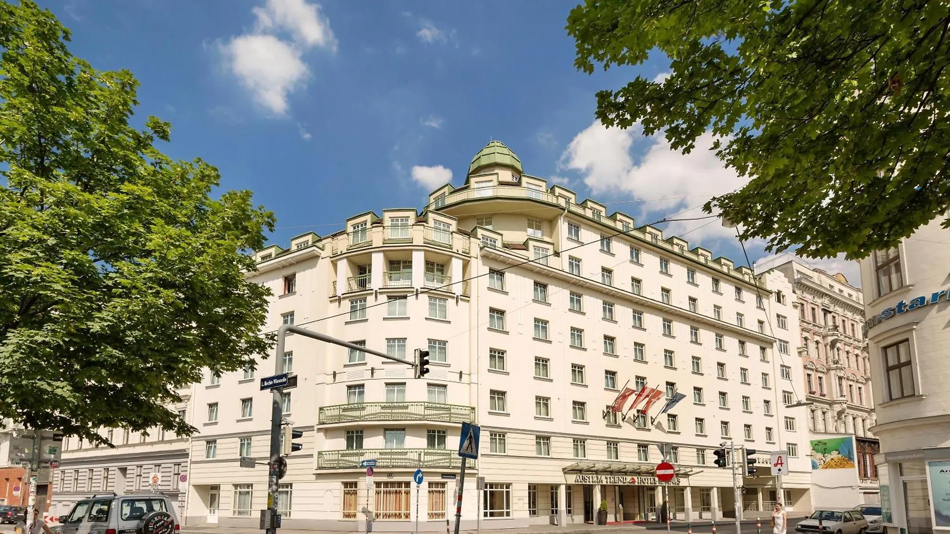 Austria Trend Hotel Ananas Wien 4*, Viena Austria