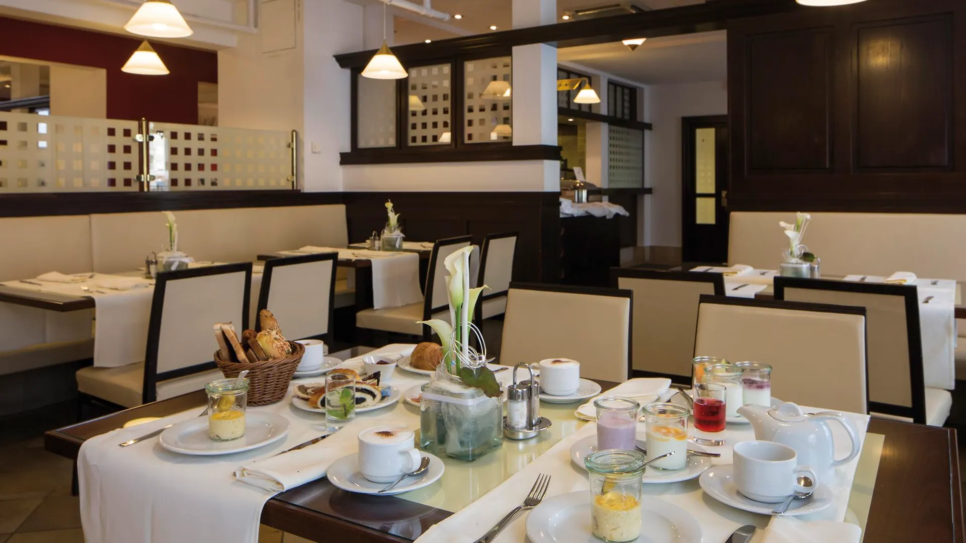 Austria Trend Hotel Ananas Wien 4*,  Österrike