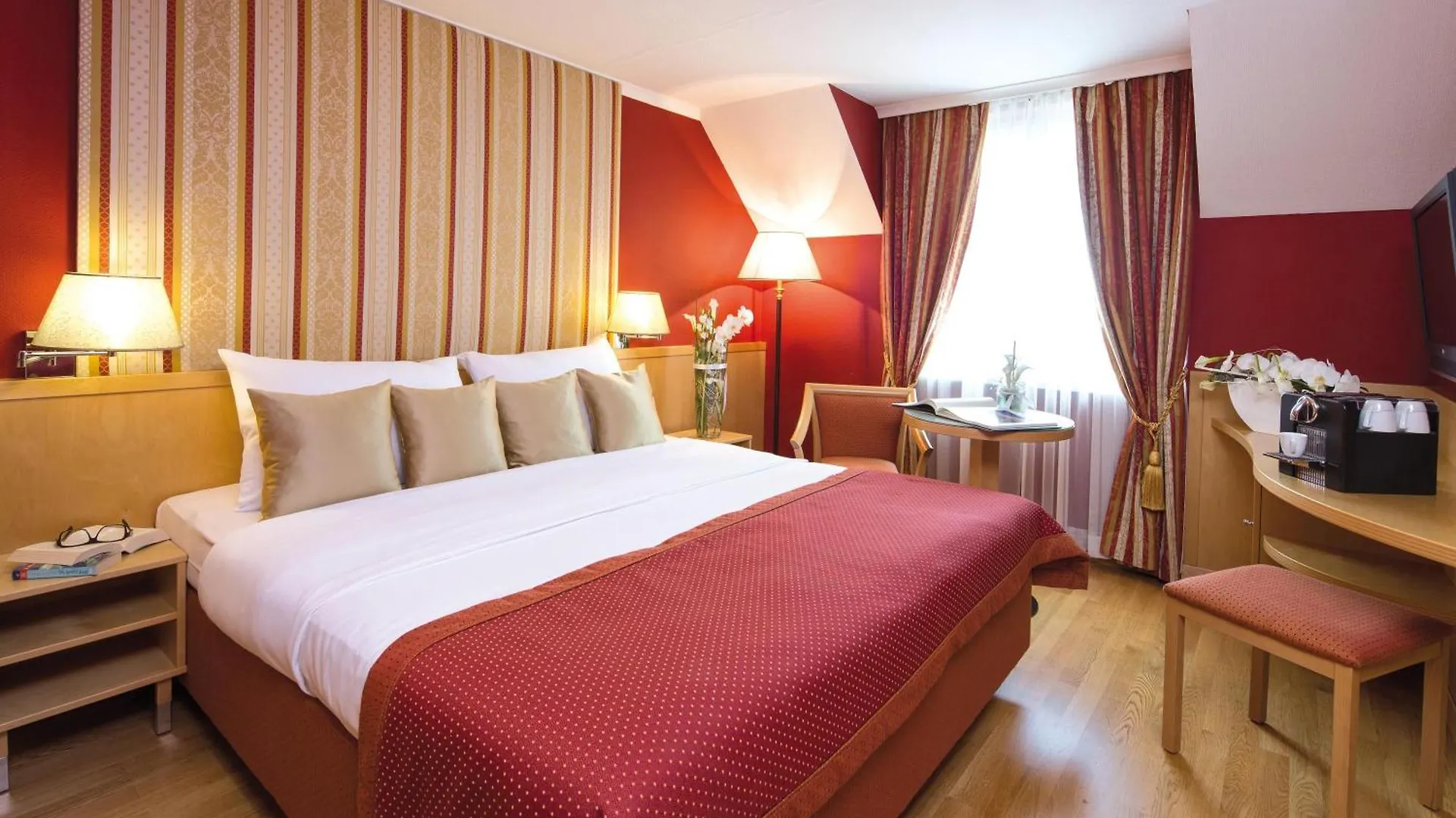 Austria Trend Hotel Ananas Wien 4*,